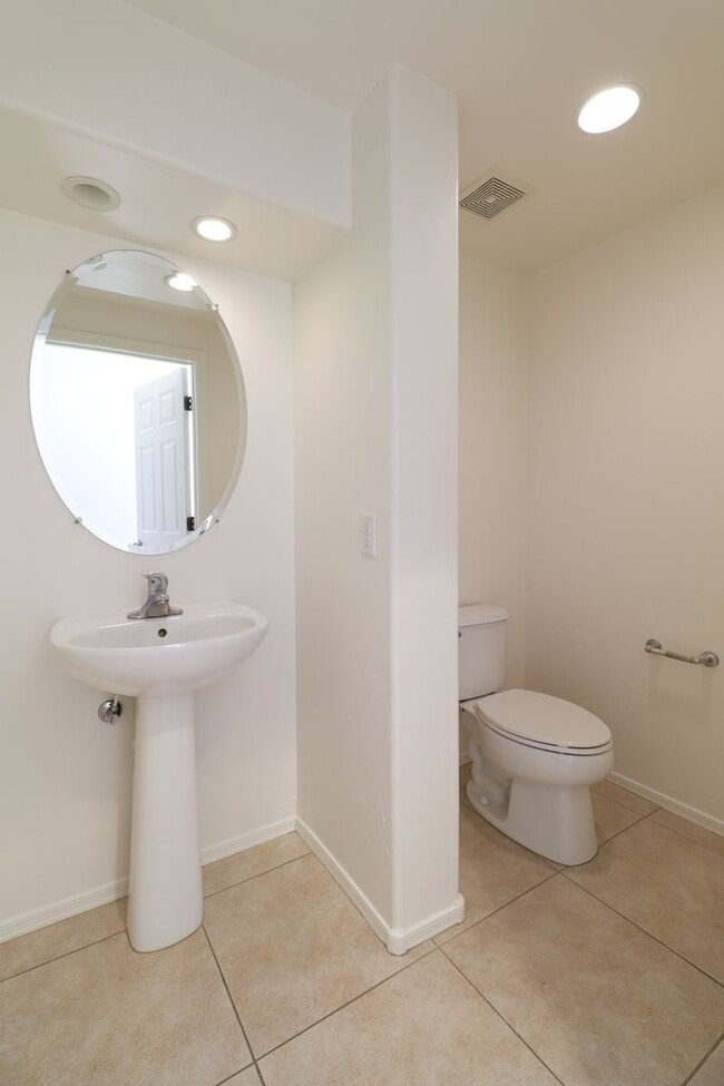 Photo - Great Location! 3Bed 2Bath House
