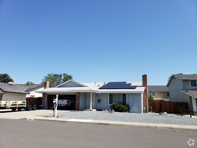 Building Photo - <b>Three Bedroom Two Bath near Reed High<b... Unit 1644 Fieldcrest Dr. Sparks, NV 89434 Rental