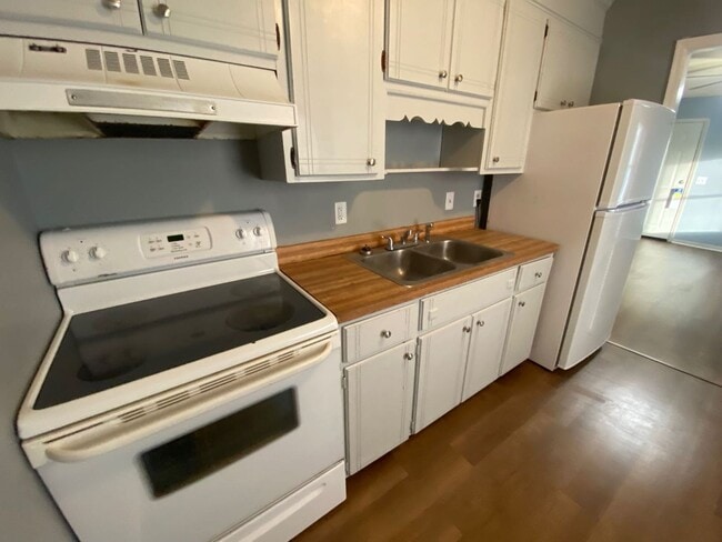 Photo - 123 Calvin Court Unit D