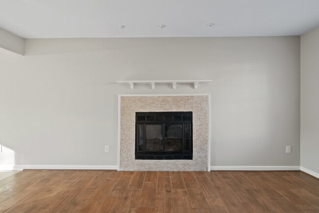 Photo - 931 Brigantine Ct