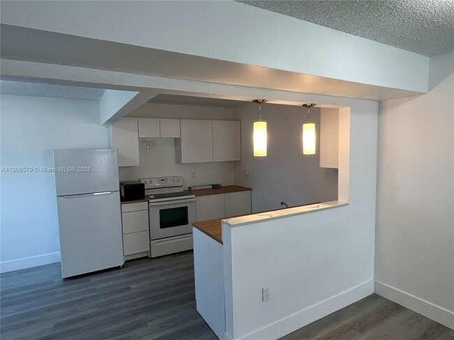 Photo - 455 NE 210th Cir Terrace Unit 10418