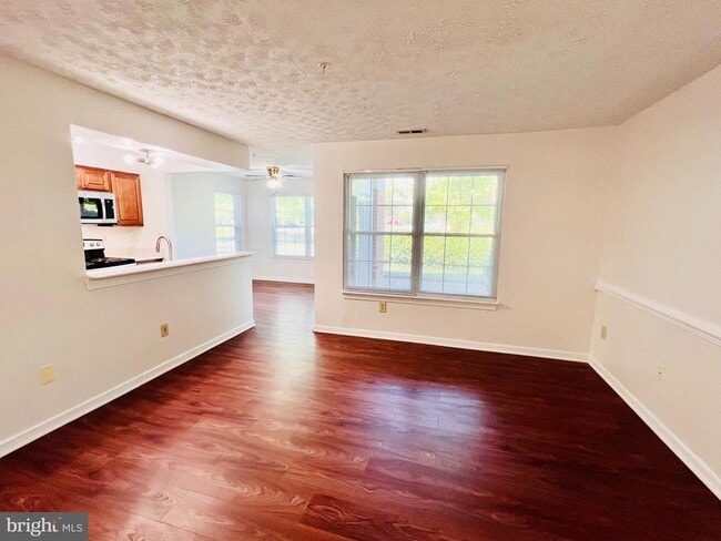 Photo - 2406 Forest Edge Ct Unit 102