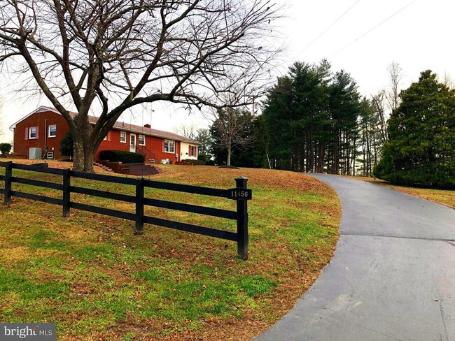 Photo - 11456 Southern Maryland Blvd