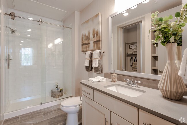 1BR,1BA - 648SF - A0 - BATHROOM - Carolyn, The