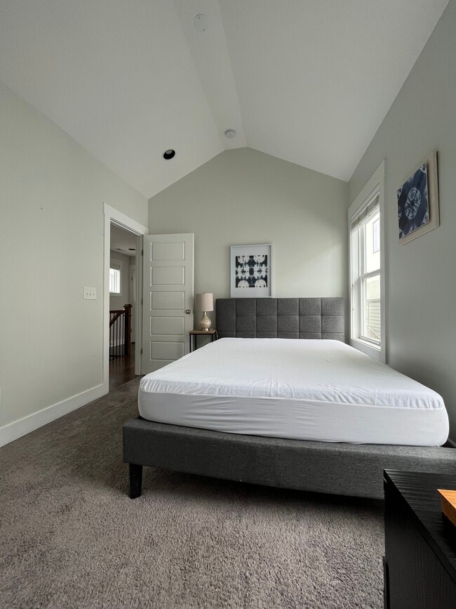 Photo - 1705 14th Ave S