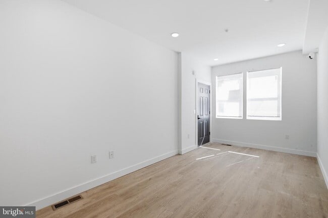 Photo - 2554 N 12th St Unit 1
