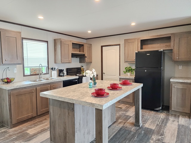 Photo - 141 Ponderosa Way