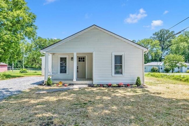 Building Photo - Charming 3-bedroom, 1-bath home!