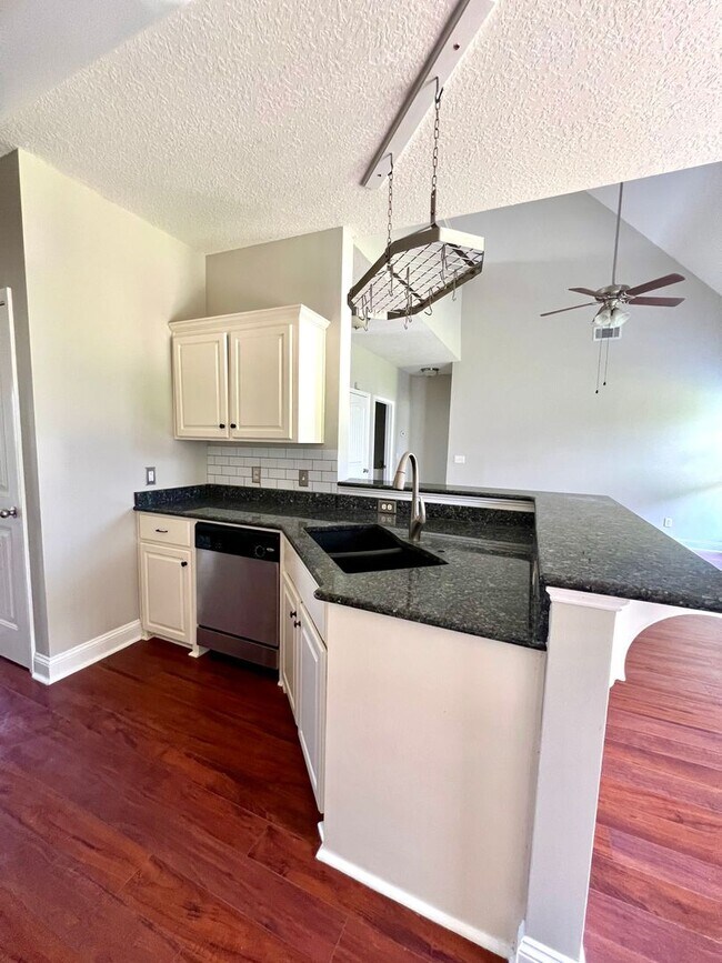 164 Scarlett Ln