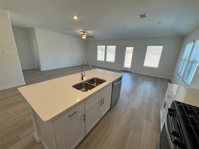 Photo - 700 London Town Ln