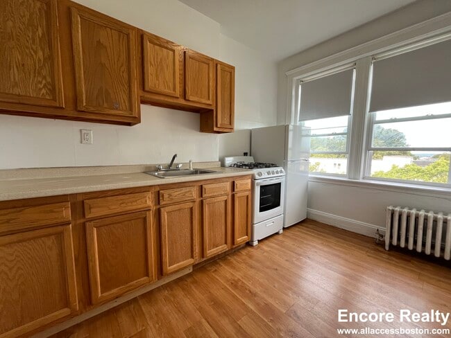 Photo - 1750 Commonwealth Ave
