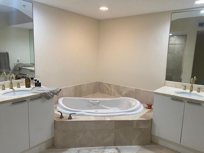 Photo - 15051 Royal Oaks Ln Unit 1705