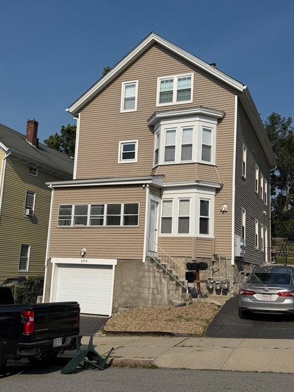 Building Photo - 699 June St Unit 3
