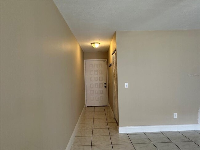 Photo - 27 W Country Cove Way