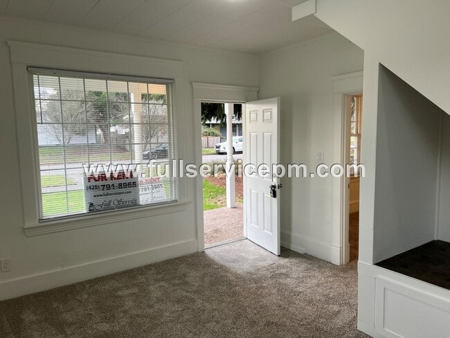 Photo - 1831 Rainier Ave