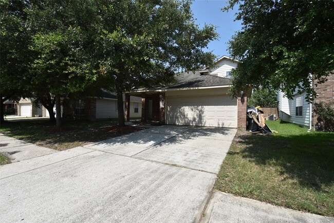 21603 Falvel Lake Dr