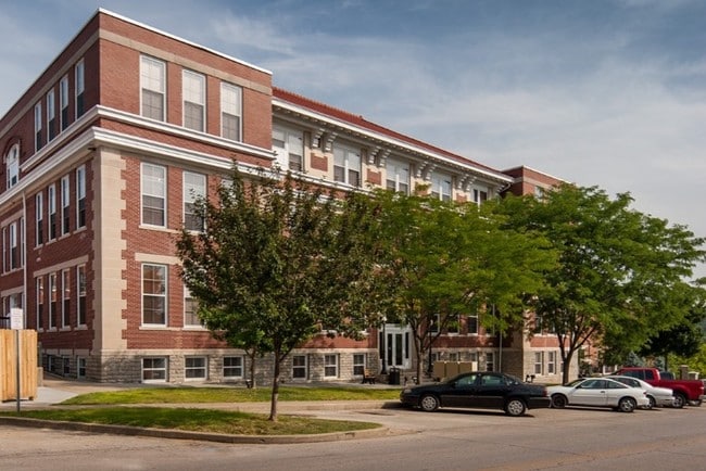 Primary Photo - The Landings at Maysville High School Apartments