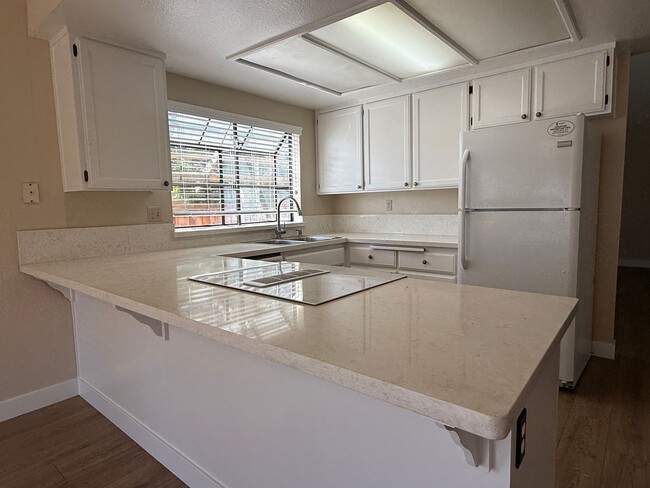 Photo - 535 Bayview Park Dr