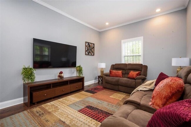 Photo - 3479 Thompson Dr NW