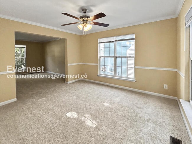 Photo - 8 Sarrington Ct