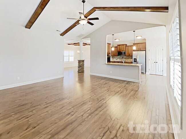 Photo - 156 Sharpstone Ln