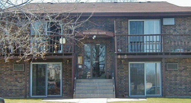 Building Photo - 2 BR 2 BA with Balcony Garage Included Unit WW-2