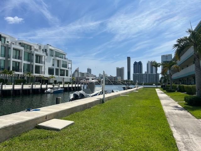 Photo - 3923 NE 166th St Unidad N-108
