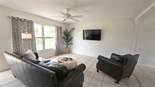 Photo - 13398 Ballon Ave