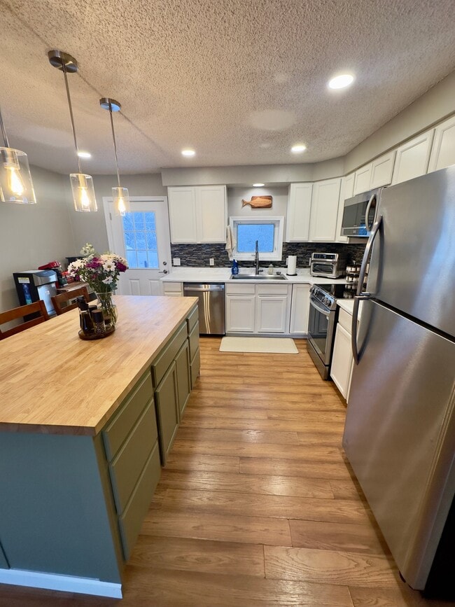 Photo - 1517 Tramon Ave