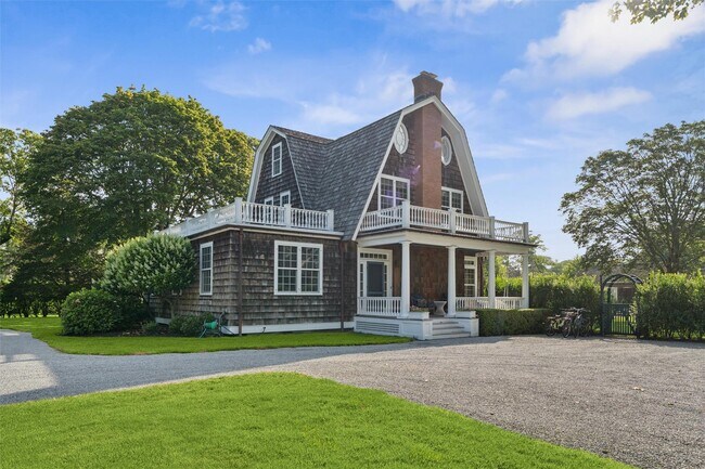 Building Photo - 109 Quogue St Rental