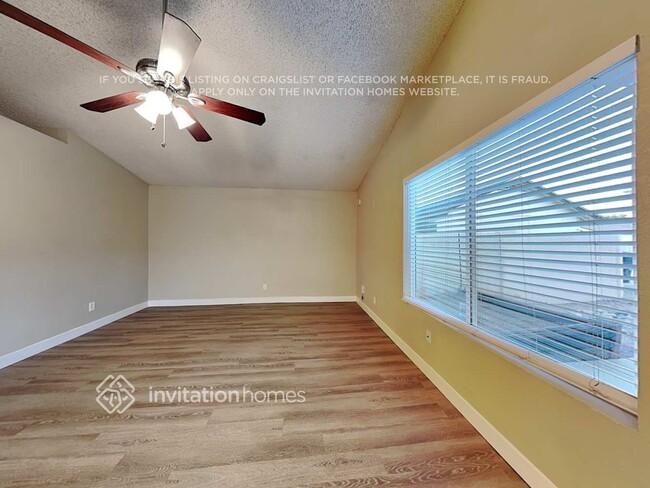 Photo - 1920 N Illinois St