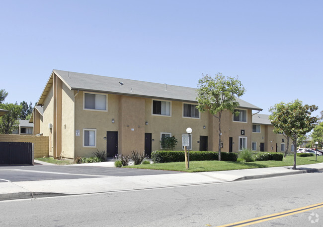 Primary Photo - Westchester Park Apartments
