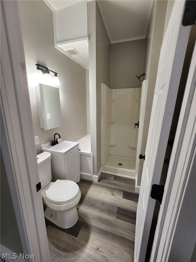 Photo - 2030 W 81st St