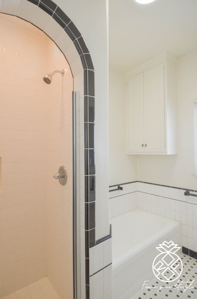 West Olympic Apts For Rent in Beverly Hills, CA