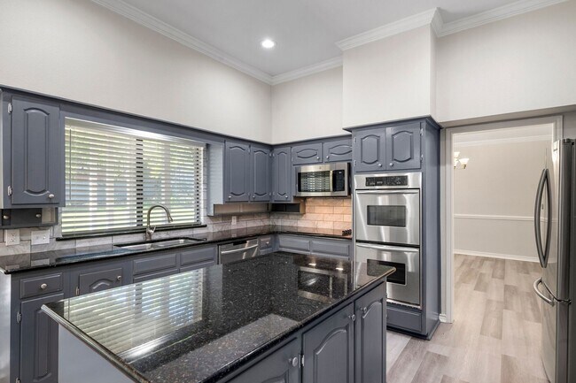 Photo - Elegant TCU-Area