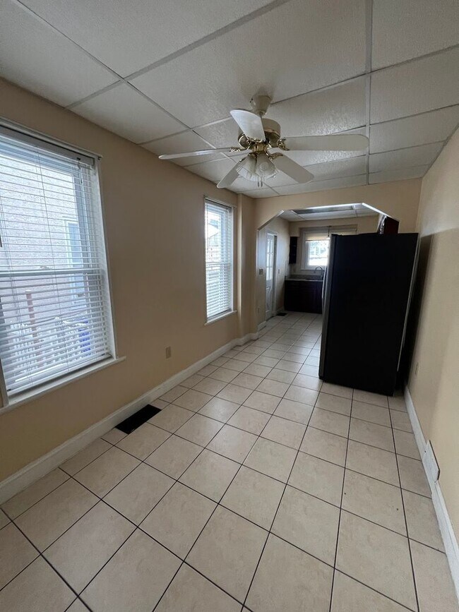 Photo - FOR RENT – West Reading