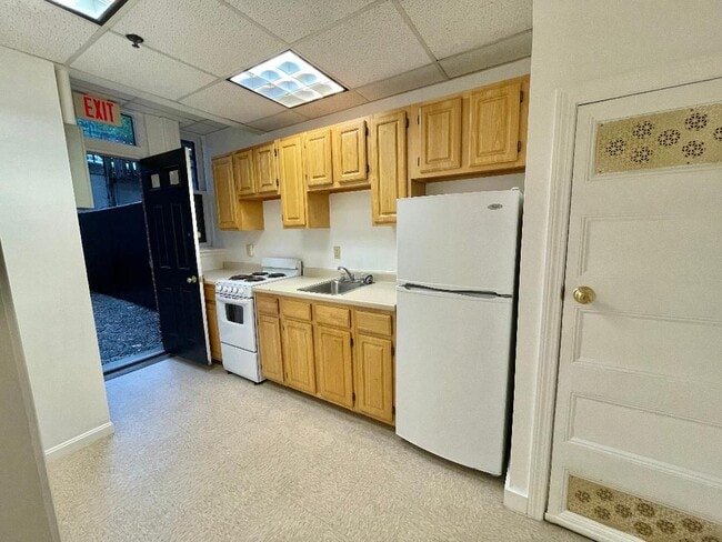 Photo - 1077 Beacon St Unit B