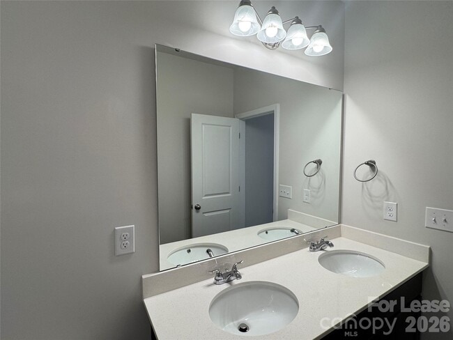Photo - 106 Titanium Dr