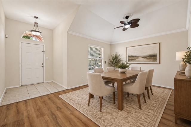9109 Azinger Dr