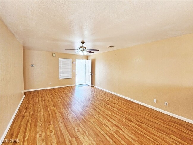 Photo - 1700 Sycamore Ave