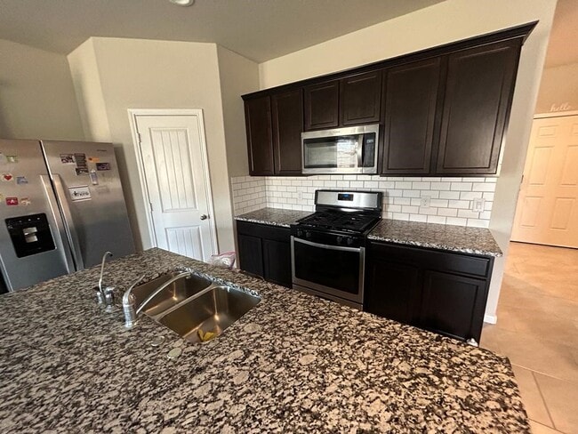 Photo - 3207 Sumac Dr