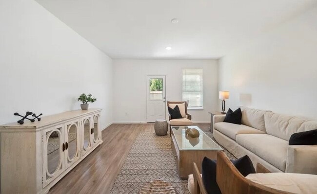 Photo - 248 Seven Pnes Dr