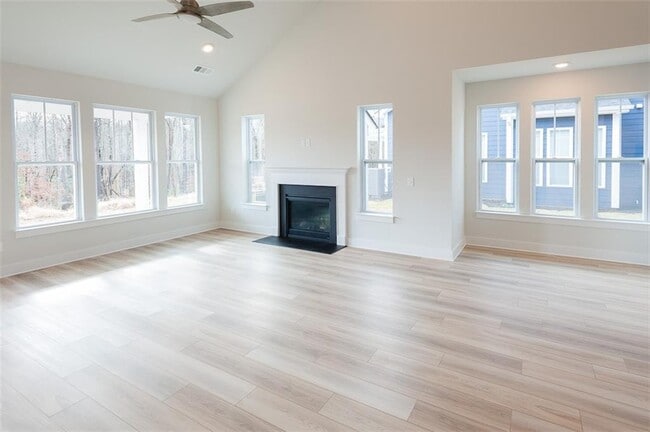 Photo - 107 Doya Ct