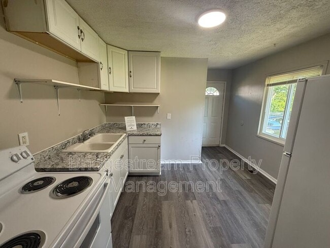 Photo - 1427 Stuben Dr