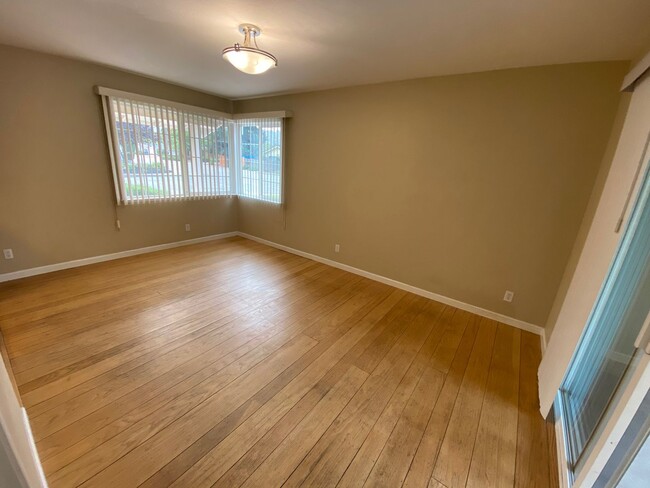 Photo - 3 Bed 2 Bath, Single Family Home In Walnunt Creek