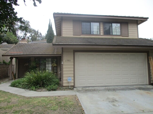 Building Photo - 3Bd/2.5Ba house in Shadowridge!