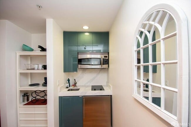 Photo - 725 Pine St Unit 207