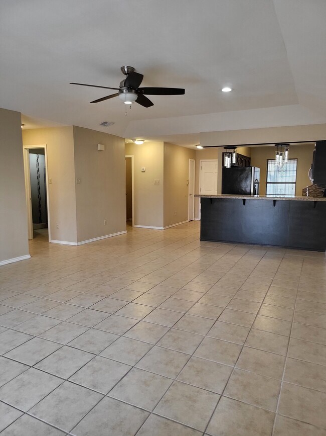 Photo - 2401 S Jackson Rd