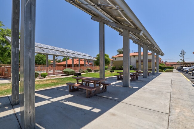 Photo - Encanto Apartments