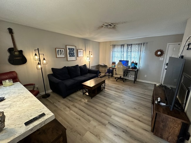 Building Photo - 178 Big Island Rd